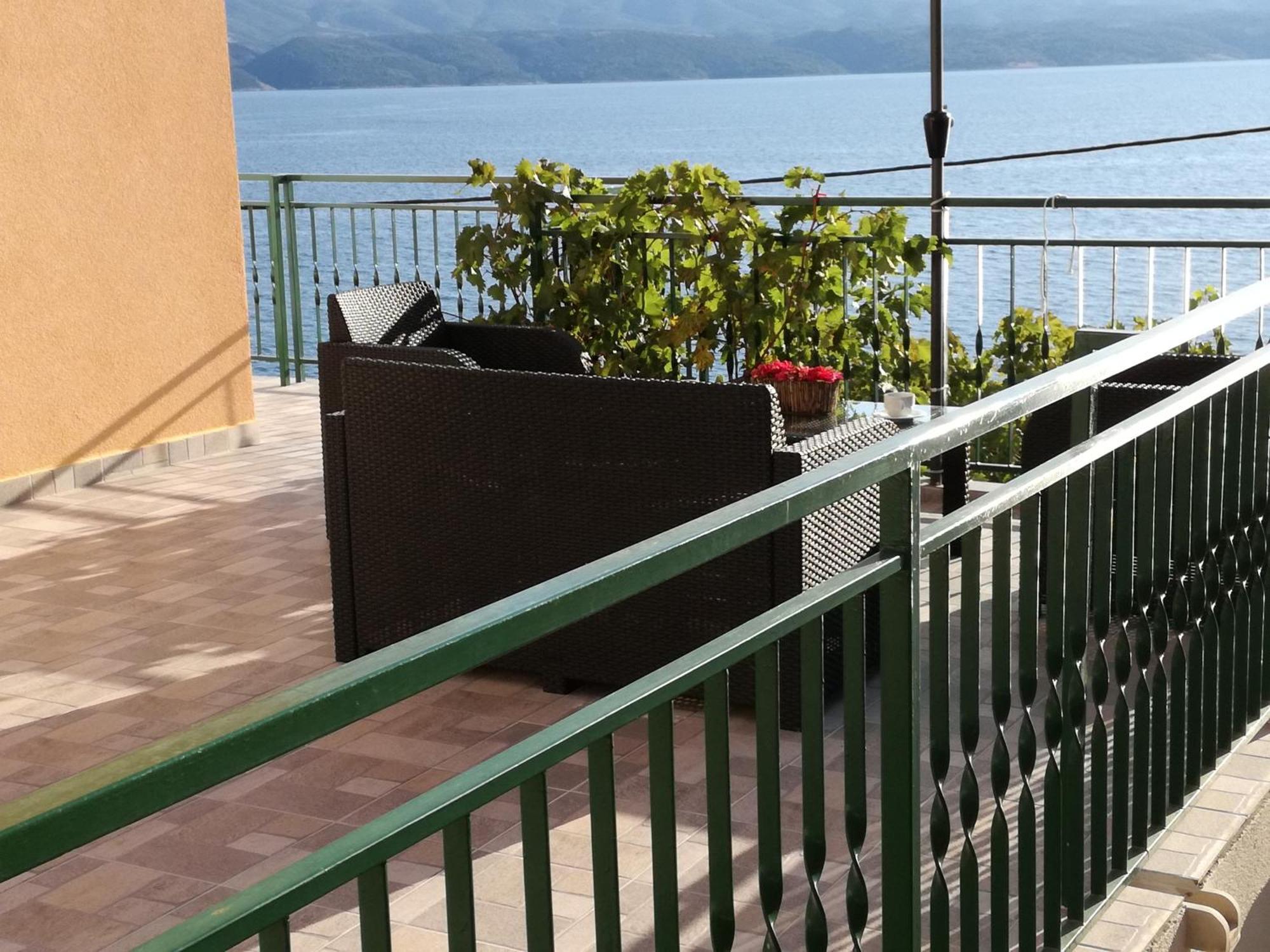 House Karlo Apartments Omis Bilik gambar